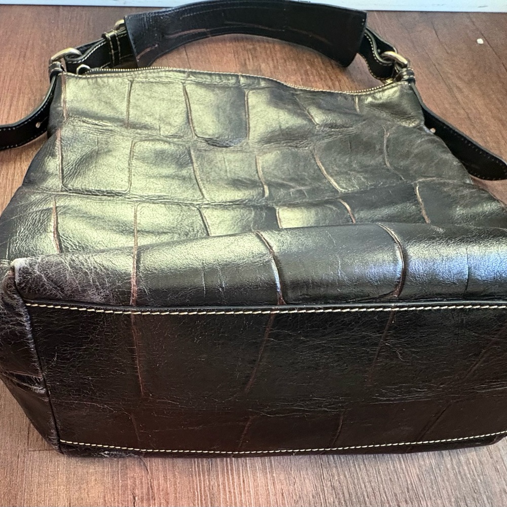 Dooney & Bourke Embossed Leather Hobo Shoulder Bag Brown Zip Pocket - Picture 8 of 10